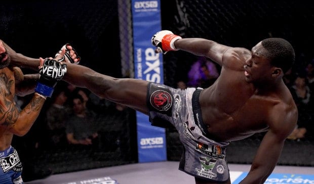 Curtis Millender Knocks Out Thiago Alves With Thunderous Knee