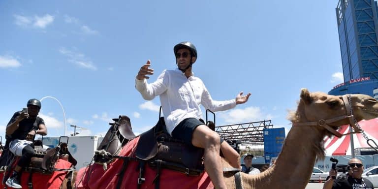 Watch: Luke Rockhold Rides A Camel To UFC 221 Open Workouts