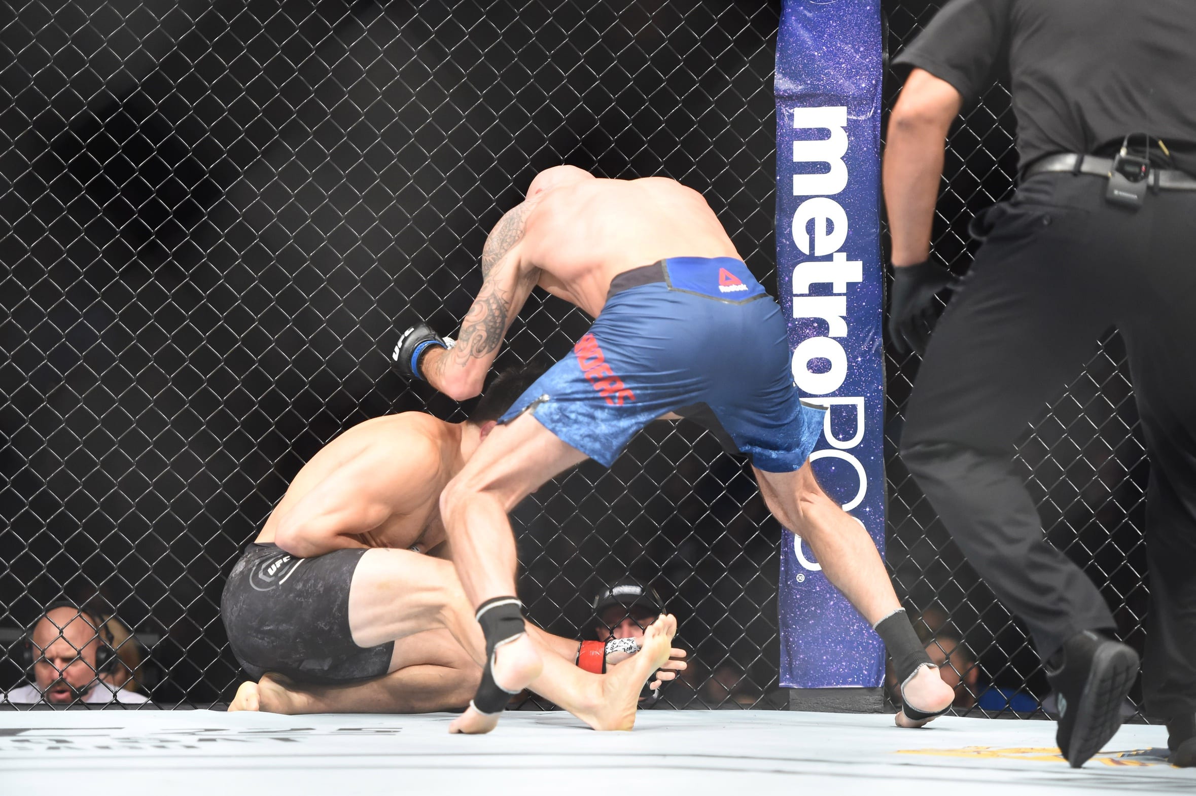 Highlights: Ben Saunders Melts Jake Ellenberger With Monstrous Knee 1 USATSI 10868485 168382968 lowres