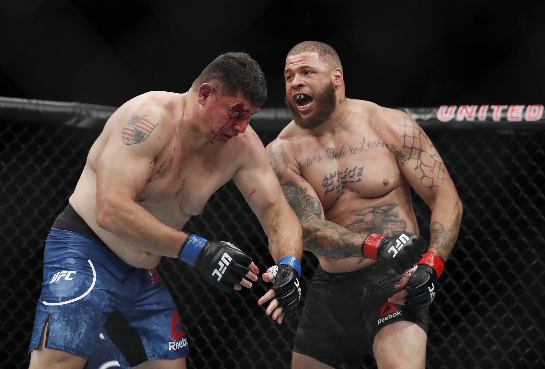 Highlights: Heavyweights Throw Down In Exhausting War At UFC 225 1 USATSI 10883491 168382968 lowres