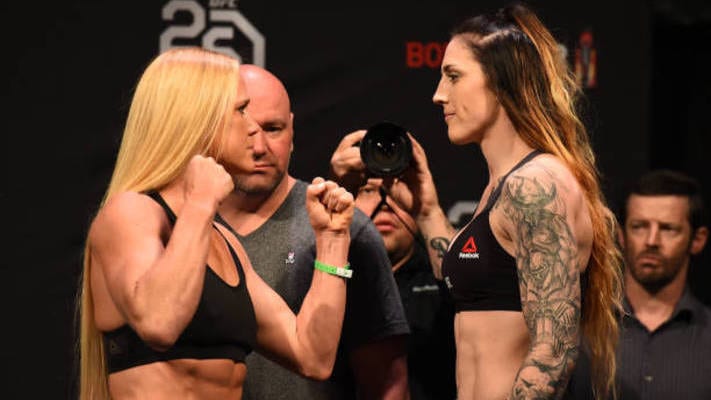 Holly Holm Schools Megan Anderson In Chicago