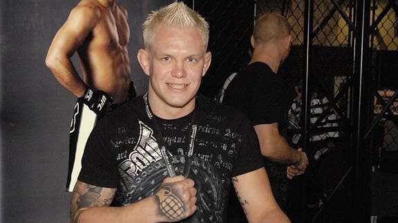 10 Times MMA Stars Went Crazy Overseas 4 Junie Browning