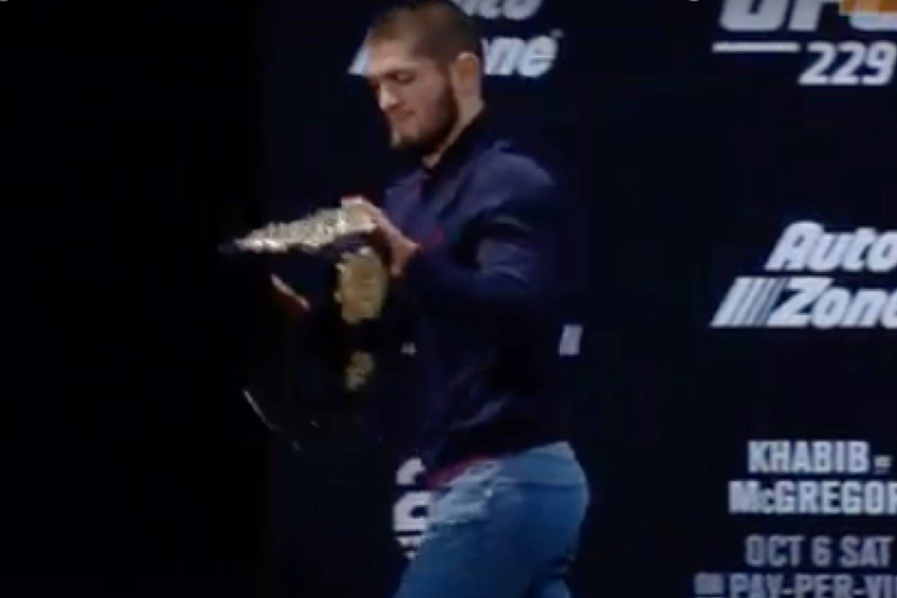 Khabib Storms Out Of UFC 229 Press Conference1800 x 1200