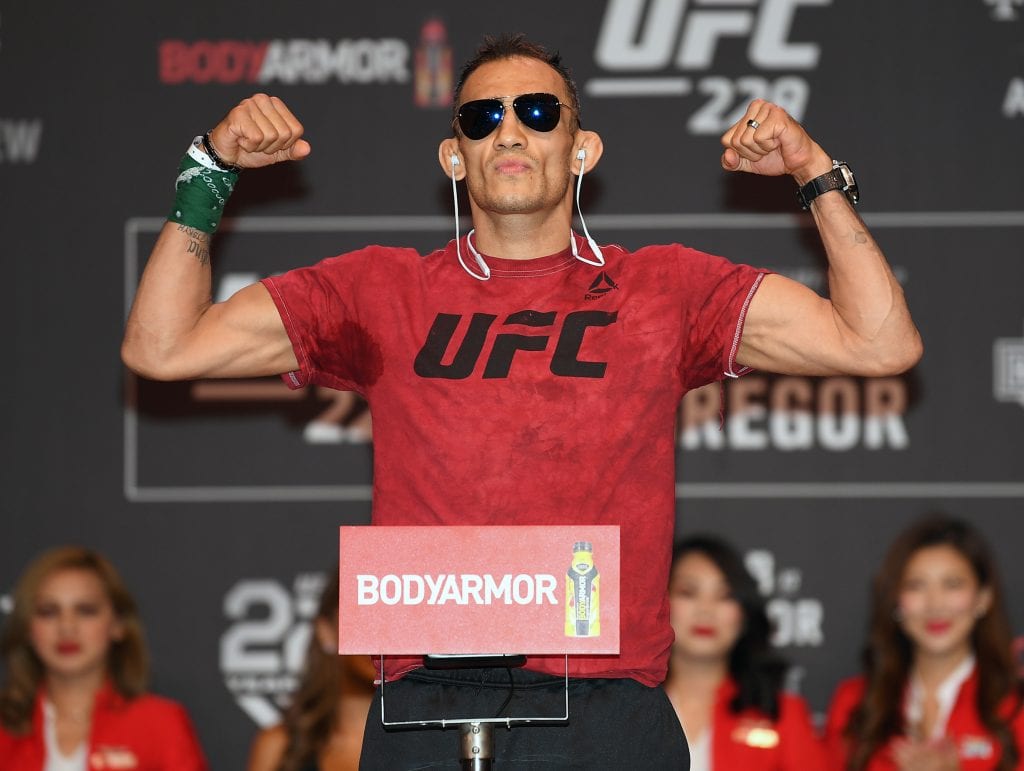 UFC 229 Results: Tony Ferguson Puts The Pace On Anthony Pettis1024 x 771