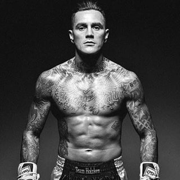 Nieky Holzken quá già để đến với MMA