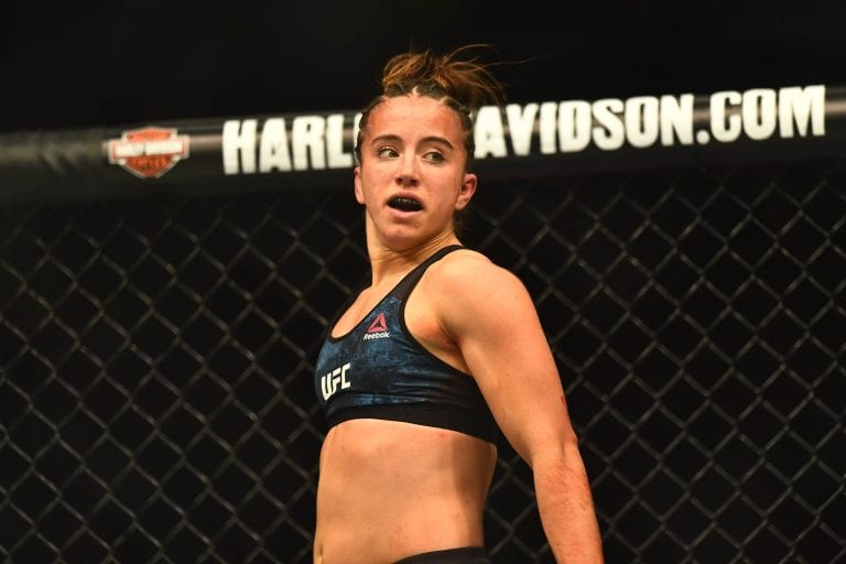 Highlights: Maycee Barber Arrives With Gruesome TKO Win
