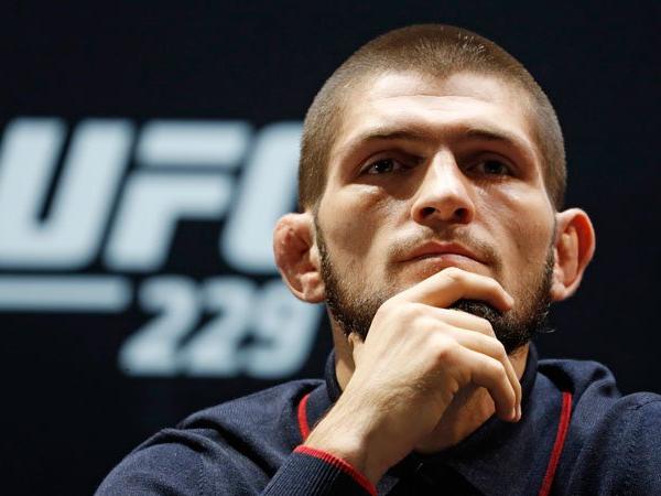 Twitter Reacts To Khabib Nurmagomedov Submitting Dustin Poirier