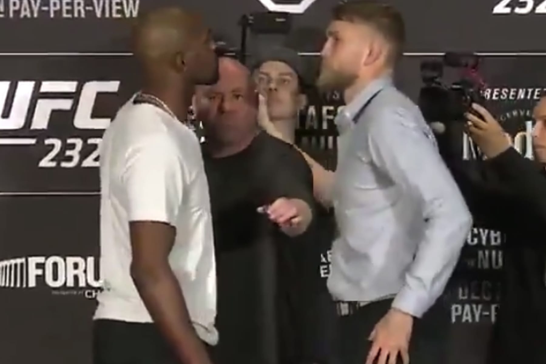Video: Watch Jones & Gustafsson's UFC 232 Presser Staredown 1 JonesGusUFC232Stare
