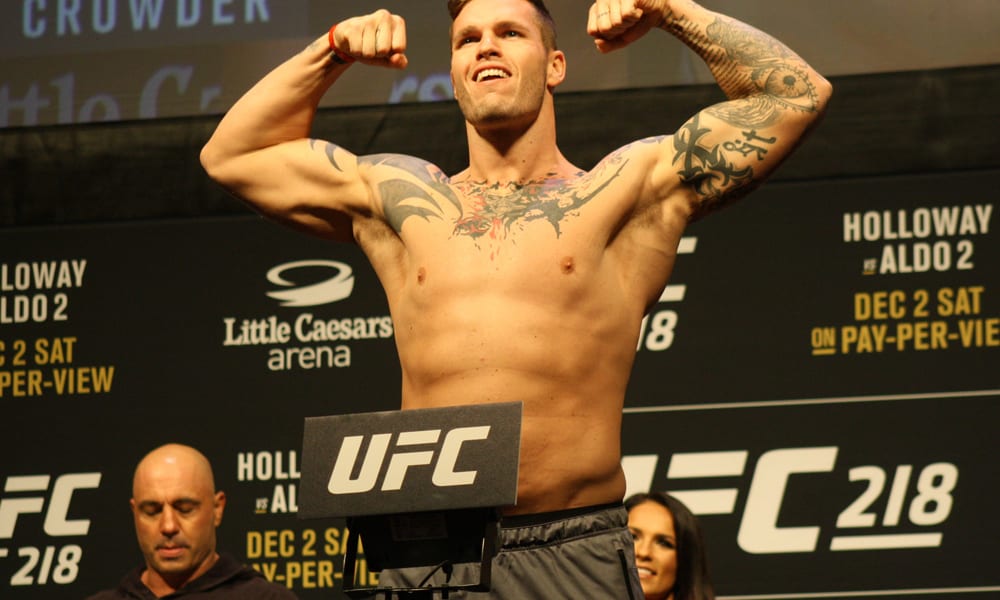 UFC on ESPN+ 1 Results: Allen Crowder Defeats Greg Hardy Due To Illegal Knee 1 UFC on ESPN