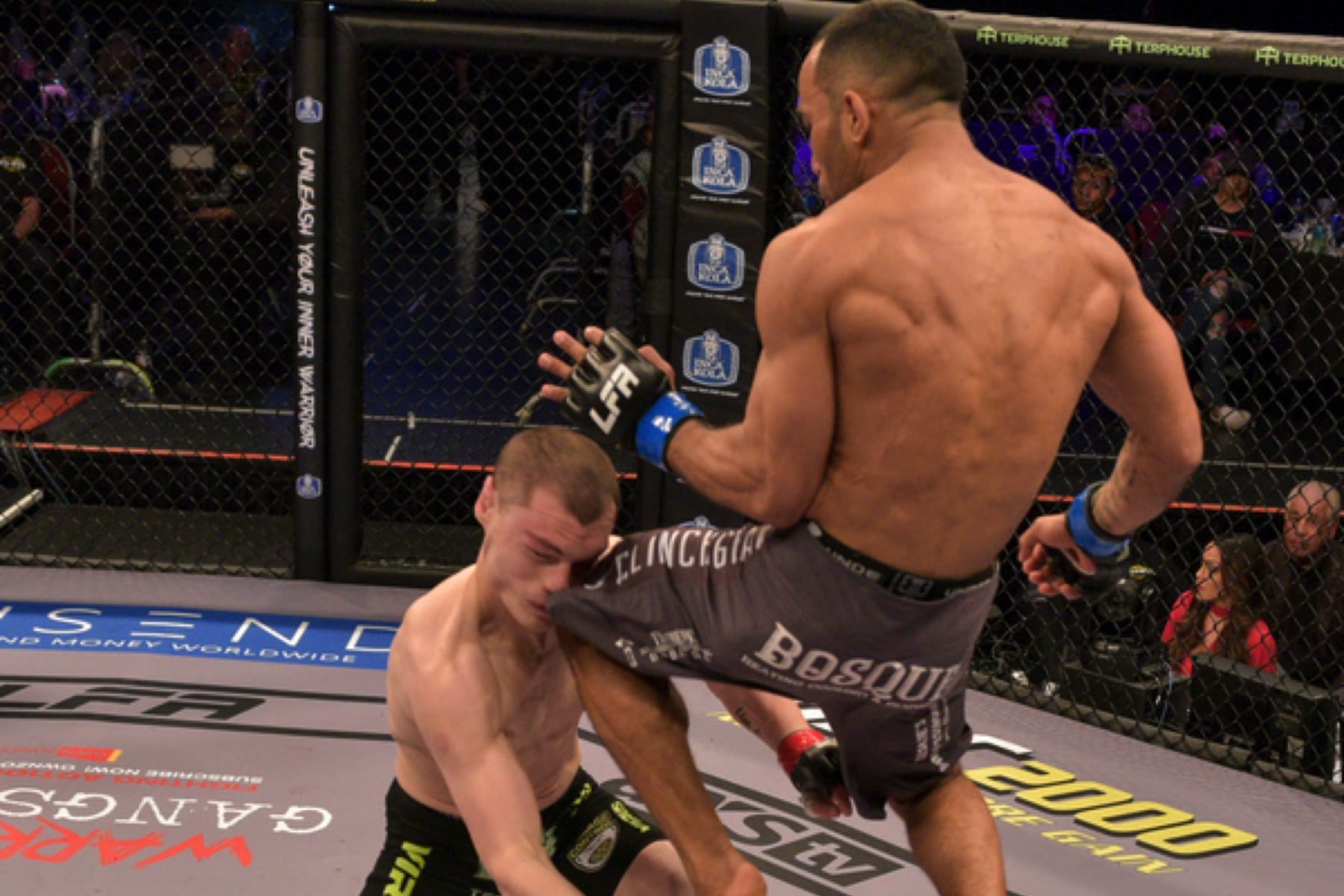 Muay Thai Flying Knee Knockout