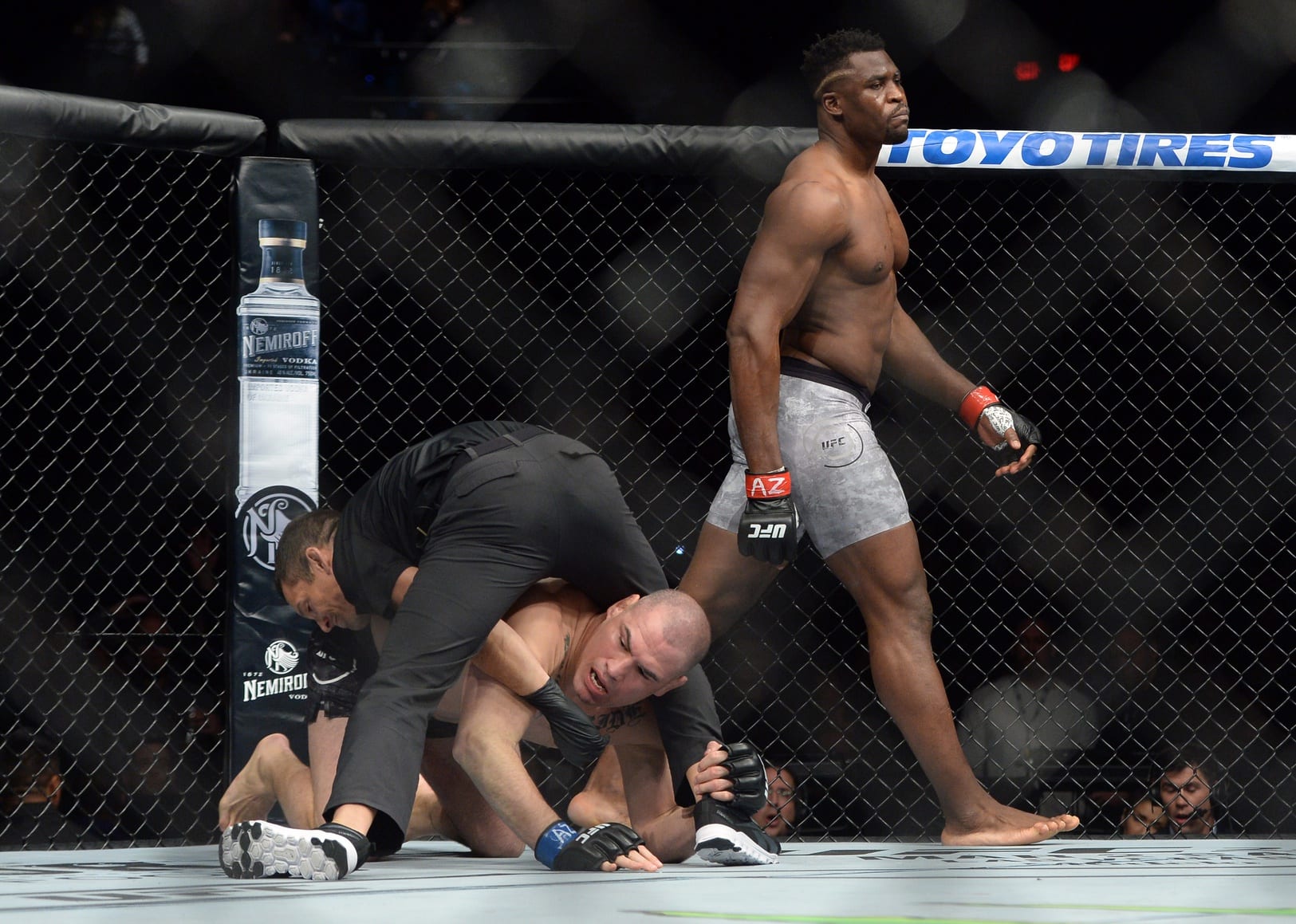 Francis Ngannou vs. Cain Velasquez Full Fight Video Highlights 1 USATSI 12182616 168382968 lowres