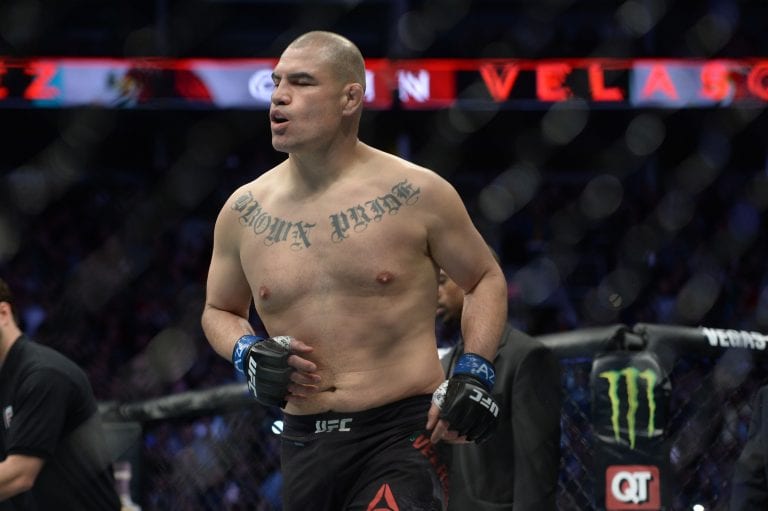 Coach: Cain Velasquez Didn’t Mention Injuring Knee During Open Workout