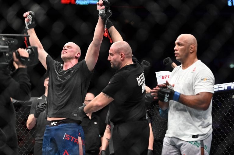 Highlights: Stefan Struve Secures Submission Victory In Possible Last Fight