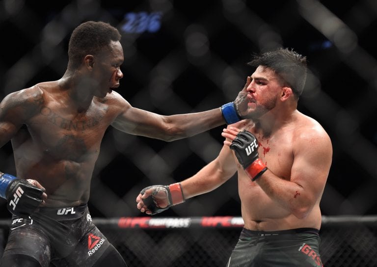 Twitter Reacts To Israel Adesanya’s Insane Battle With Kelvin Gastelum