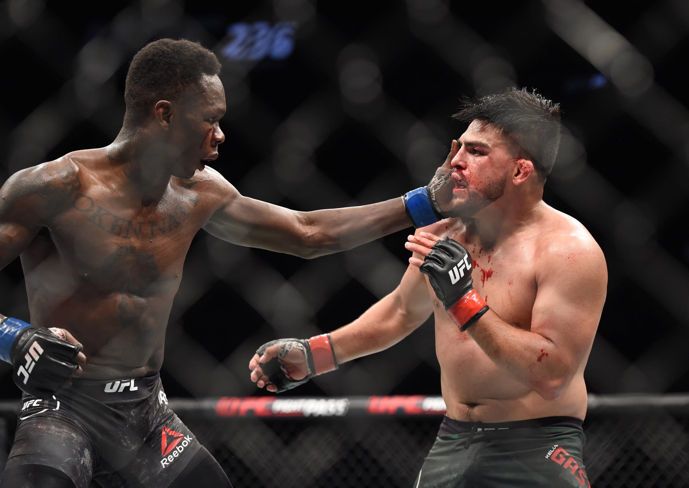 Twitter Reacts To Israel Adesanya's Insane Battle With Kelvin Gastelum2315 x 1640