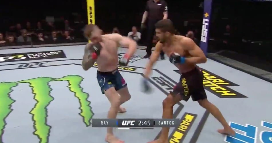 Leonardo Santos obliterates Stevie Ray