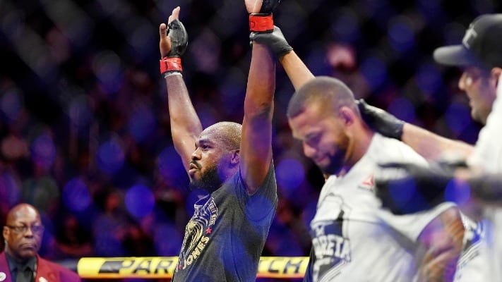 Dana White: Anybody Scoring Fight To Thiago Santos Is ‘Out Of Their Mind’