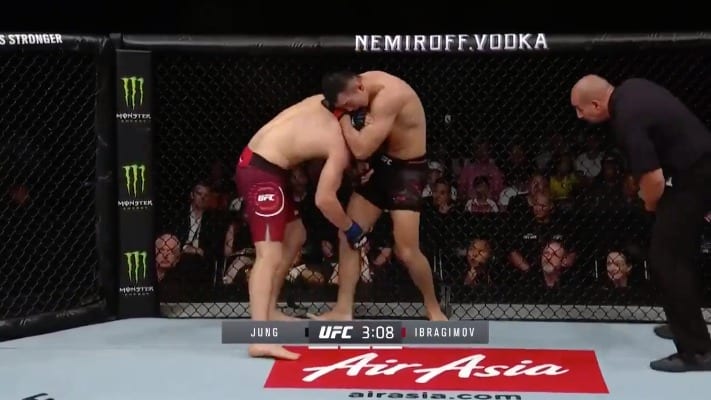 Da Un Jung Submits Khadis Ibragimov Standing – UFC Shenzhen Highlights