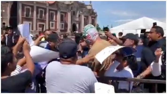 Video: Watch UFC’s Cain Velasquez Get Mobbed By Fans Ahead Of Triplemania