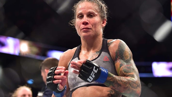 Liz Carmouche Officially Signs With Bellator MMA