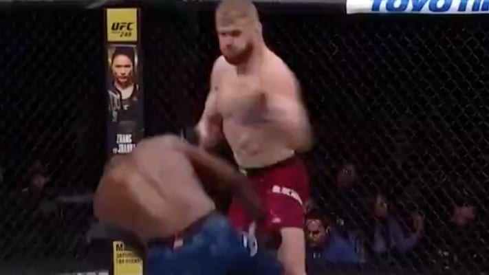 Jan Blachowicz Puts Corey Anderson’s Lights Out – UFC Rio Rancho Highlights