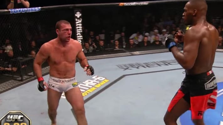 UFC Free Fight: Watch Jon Jones Dethrone Mauricio Rua To Become Champ (Video)