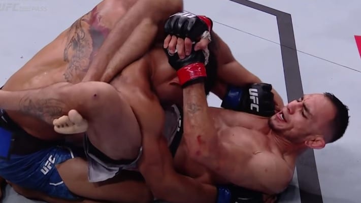 Free Fight: Watch Tony Ferguson Become UFC Champion Against Kevin Lee (Video)
