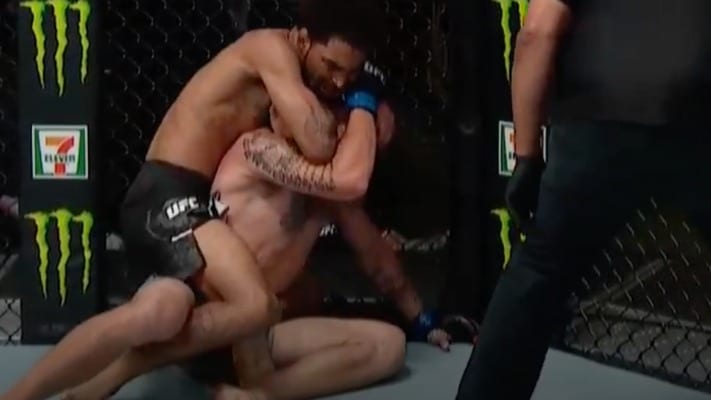 Roosevelt Roberts Submits Brok Weaver – UFC Vegas Highlights