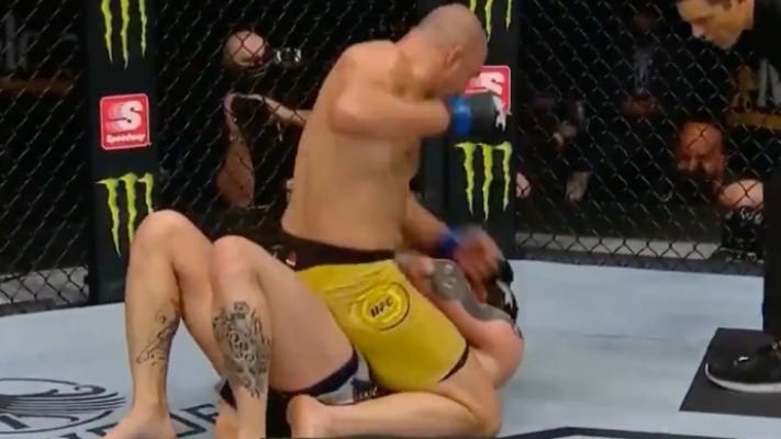 Glover Teixeira Pummels Anthony Smith – UFC Jacksonville Highlights