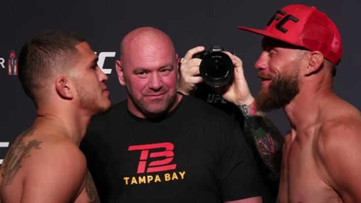 Anthony Pettis Outpoints Donald Cerrone - UFC 249 Results 1 Pettis Cerrone