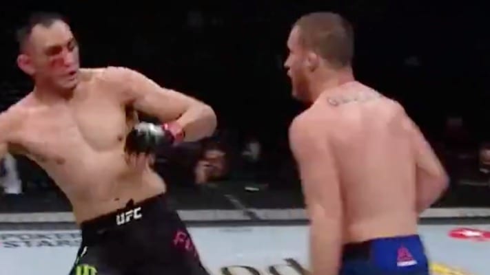 Justin Gaethje Overwhelms Tony Ferguson To Become Interim Champ – UFC 249 Highlights