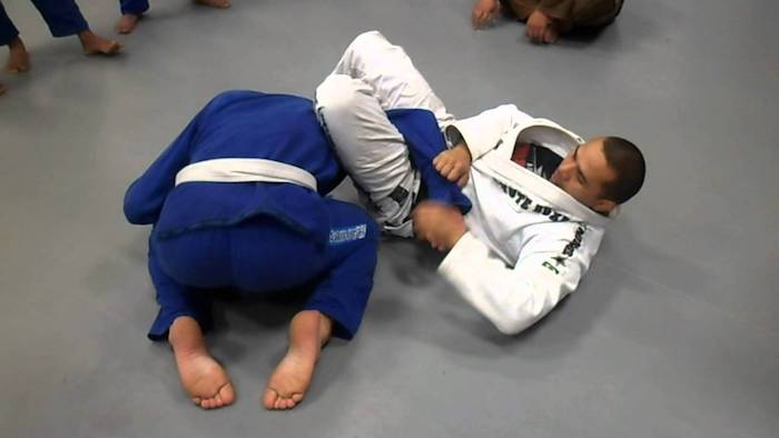 Omoplata – BJJ Submission Explained