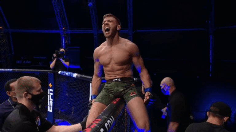 Dricus du Plessis Lands Massive KO In UFC Debut Against Markus Perez – UFC Fight Island 5 Highlight