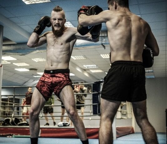muay thai boxing and punching