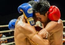 muay thai clinch
