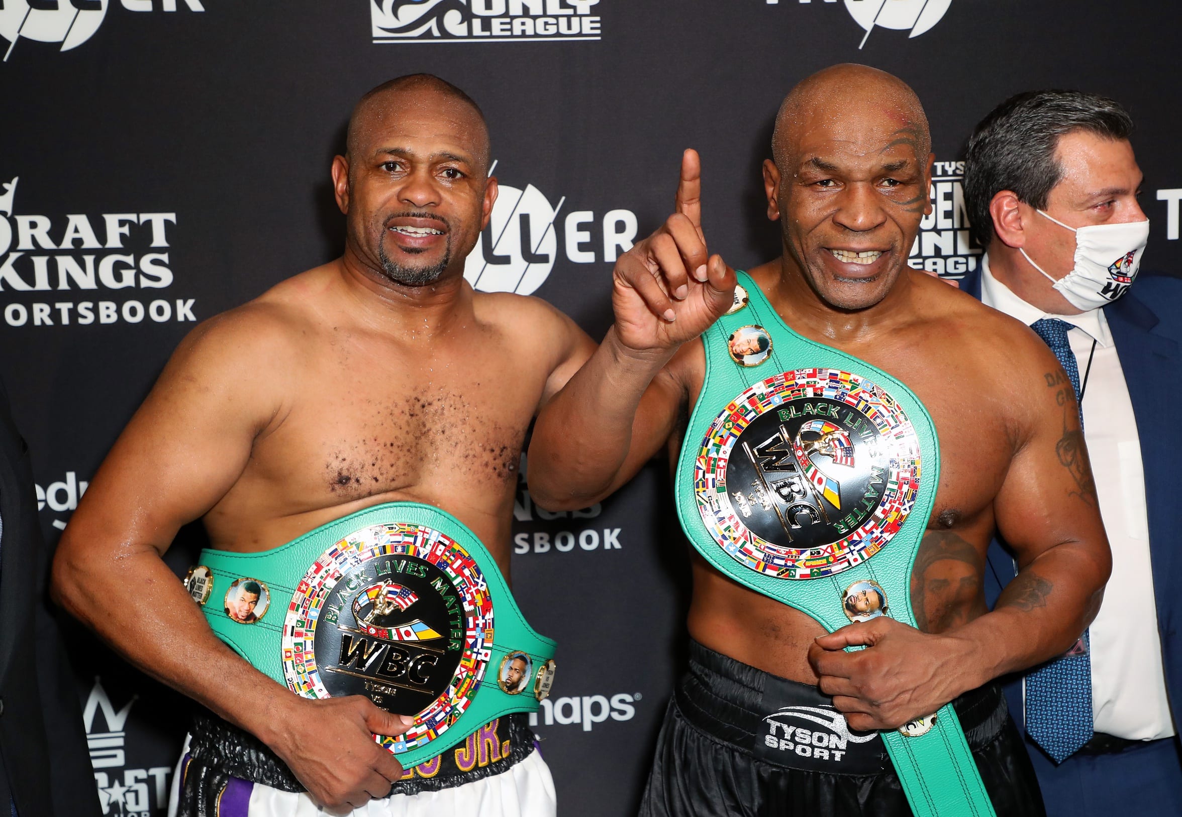 Dana White 'Blown Away' By Mike Tyson vs Roy Jones Jr. 1 Tyson Jones