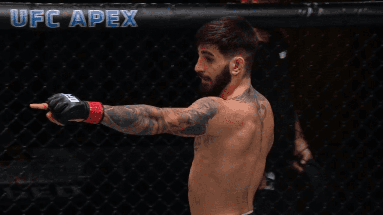 Ilia Topuria KO’s Damon Jackson With First-Round Overhand – UFC Vegas 16 Highlights