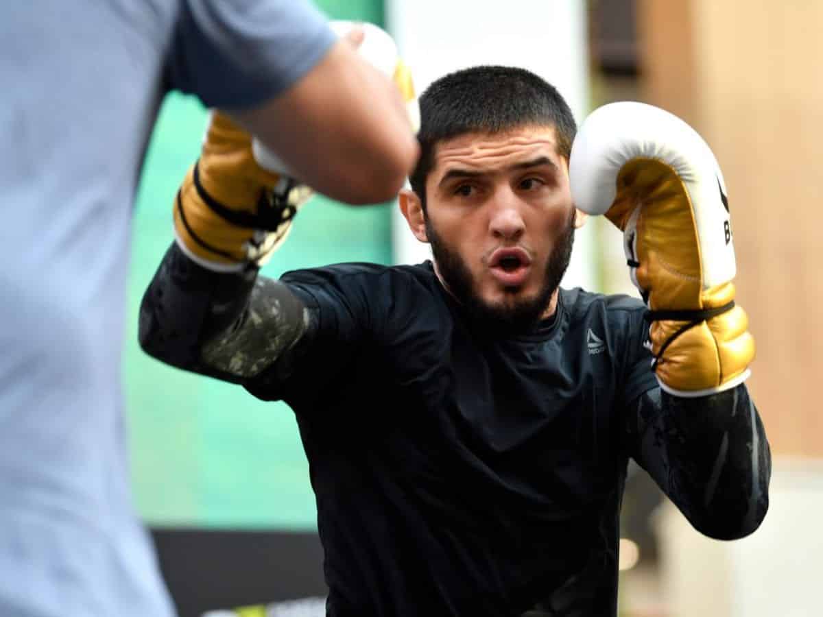 Javier Mendez: Islam Makhachev Has All The Tools To Be The Next UFC Lightweight Champion 1 Makhachev