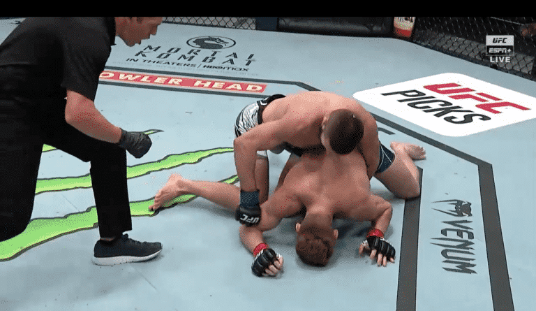 Mateusz Gamrot Stops Scott Holtzman With Second Round Strikes – UFC Vegas 23 Highlights