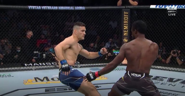 Chris Weidman Suffers Leg Break Against Uriah Hall At UFC 261