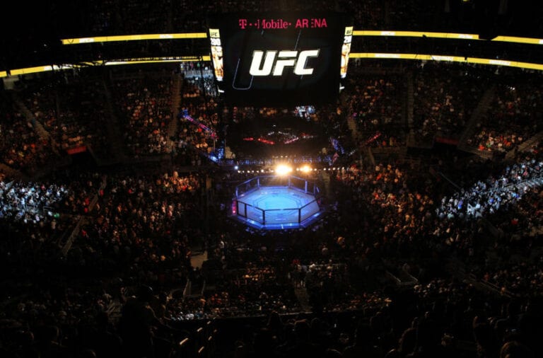 Dana White Says The UFC Has No Plans To Host Fight Night Events Outside the Apex In 2021