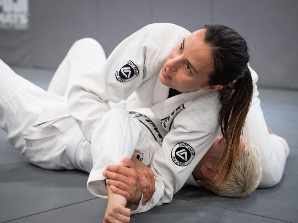 Americana Lock - BJJ Technique Explained 2 Americana Lock