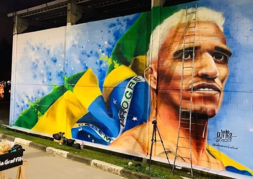 Charles Oliveira Parades UFC Title Around Sao Paulo In Hometown Return, Massive Mural Painted 1 Oliveira
