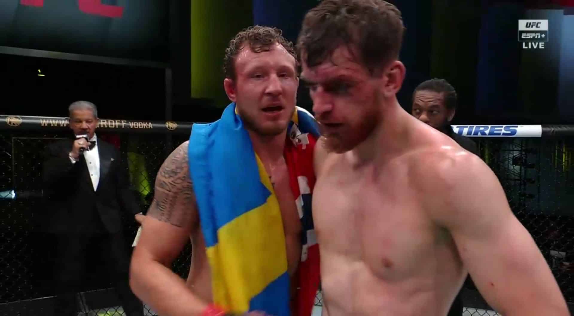 Jack Hermansson Takes Unanimous Decision Win Over Edmen Shahbazyan - UFC Vegas 27 Highlights 1 Shahbazyan Hermansson