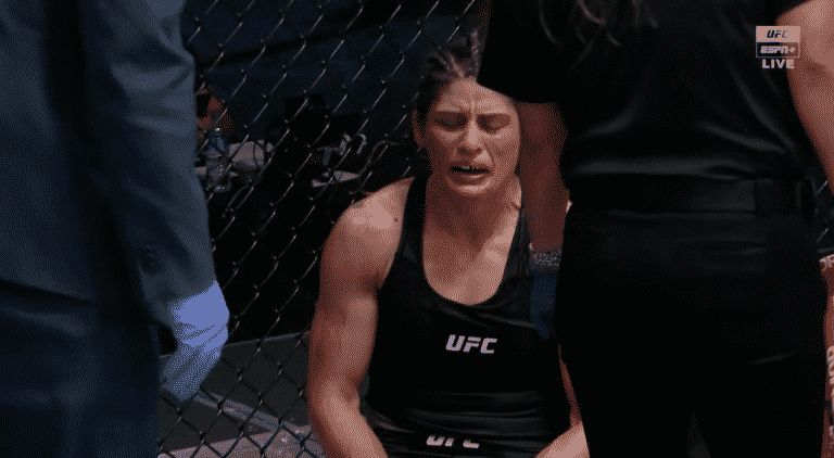 Julia Avila Scores Emotional Submission Win Over Julija Stoliarenko – UFC Vegas 30 Highlights
