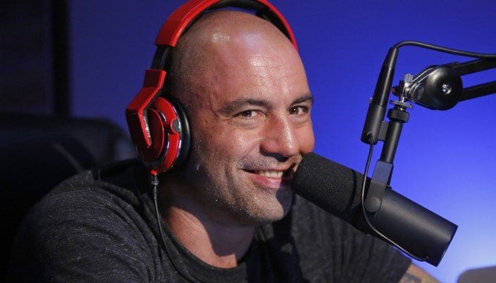 Joe Rogan 'Fascinated' By Floyd Mayweather vs. Logan Paul 1 In the 1980s and ‘90s, Rogan worked as a stand-up comedian in Boston and New York. Photo: NBCU Photo Bank/NBCUniversal via Getty Images