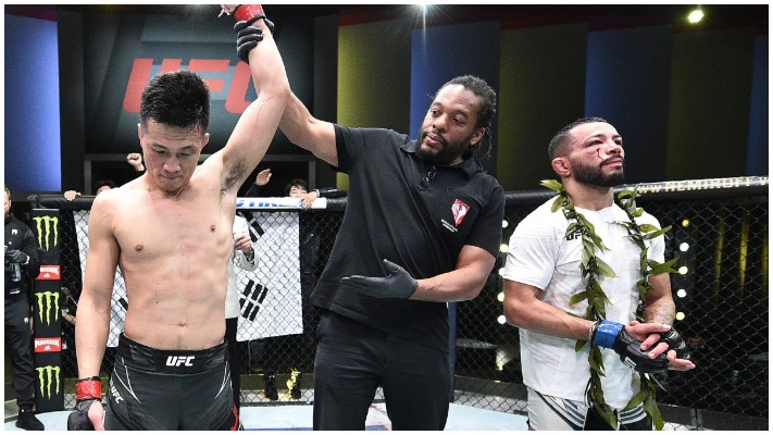 Korean Zombie Dislocated His Shoulder While Fighting Dan Ige