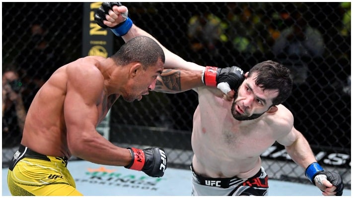 UFC Vegas 30 Bonuses: Four Fighters Bank An Extra $50K 1 UFC Vegas 30
