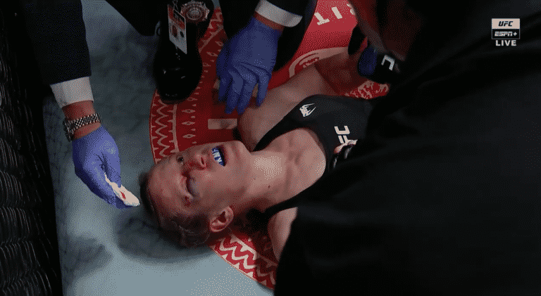 Sijara Eubanks Stops Elise Reed With Ground Striking Barrage – UFC Vegas 32 Highlights