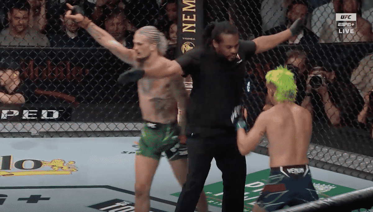Sean O'Malley Stops Durable Kris Moutinho With Late Flurry - UFC 264 Highlights 1 O'Malley